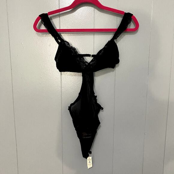 NEW Free People HAH Noir Black Key to UR Heart Mesh Lace Ruffle Boho Bodysuit XS - Picture 3 of 8